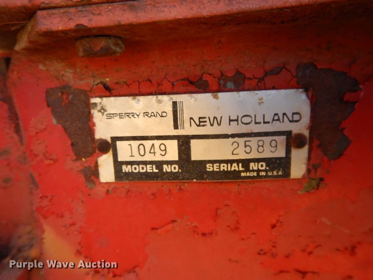 image for item DH0146 1974 New Holland Stackliner 1049 bale stacker
