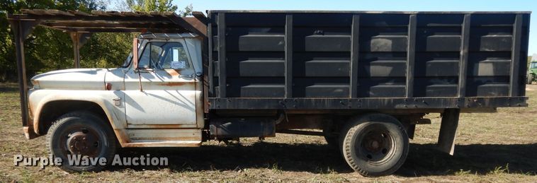 image for item DH0147 1964 Chevrolet 60  grain truck