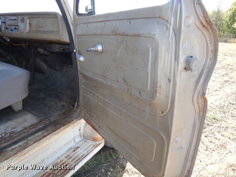 image for item DH0147 1964 Chevrolet 60  grain truck