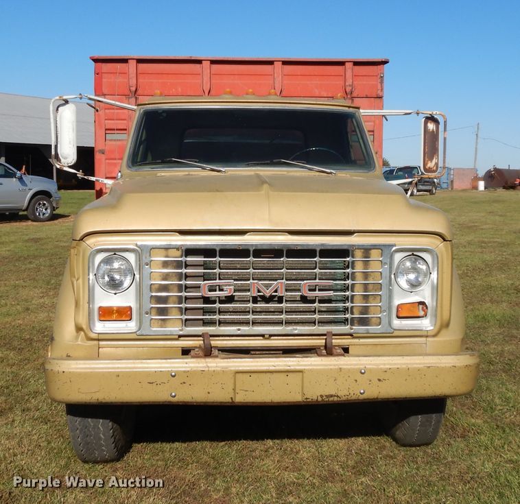 image for item DH0148 1972 GMC 5500  grain truck