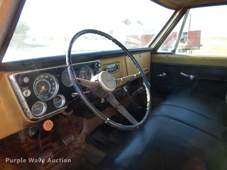 image for item DH0148 1972 GMC 5500  grain truck