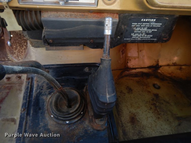 image for item DH0148 1972 GMC 5500  grain truck