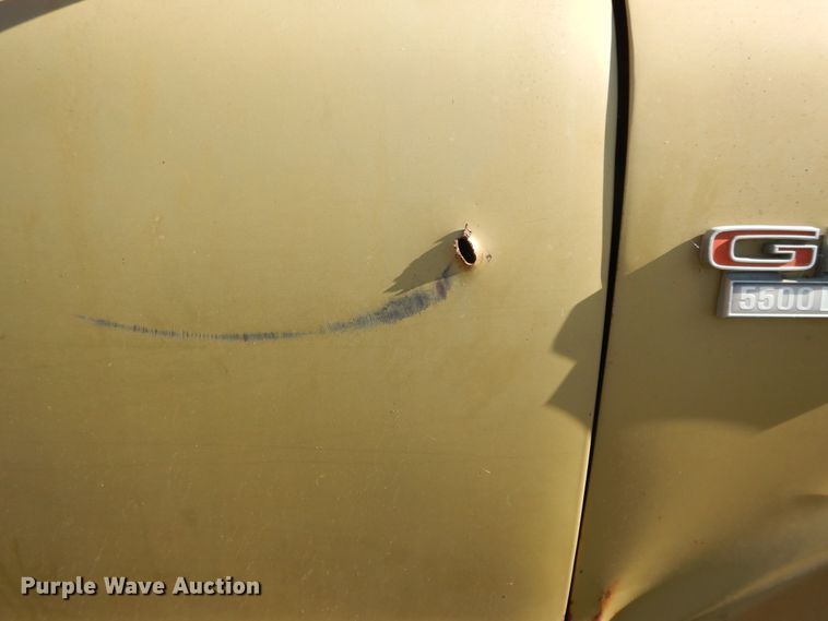 image for item DH0148 1972 GMC 5500  grain truck