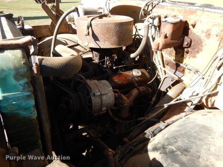 image for item DH0148 1972 GMC 5500  grain truck