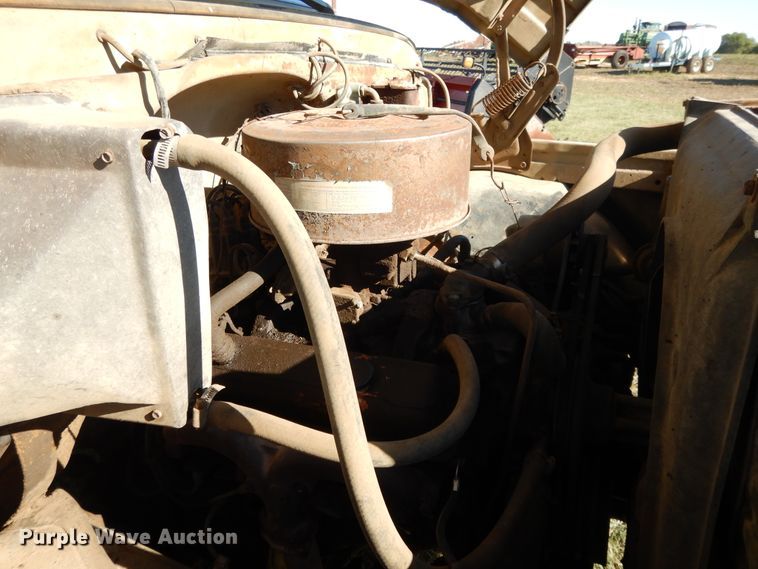 image for item DH0148 1972 GMC 5500  grain truck