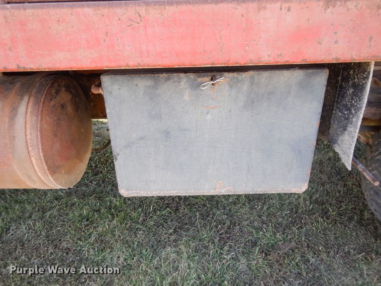 image for item DH0148 1972 GMC 5500  grain truck