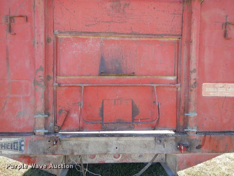 image for item DH0148 1972 GMC 5500  grain truck