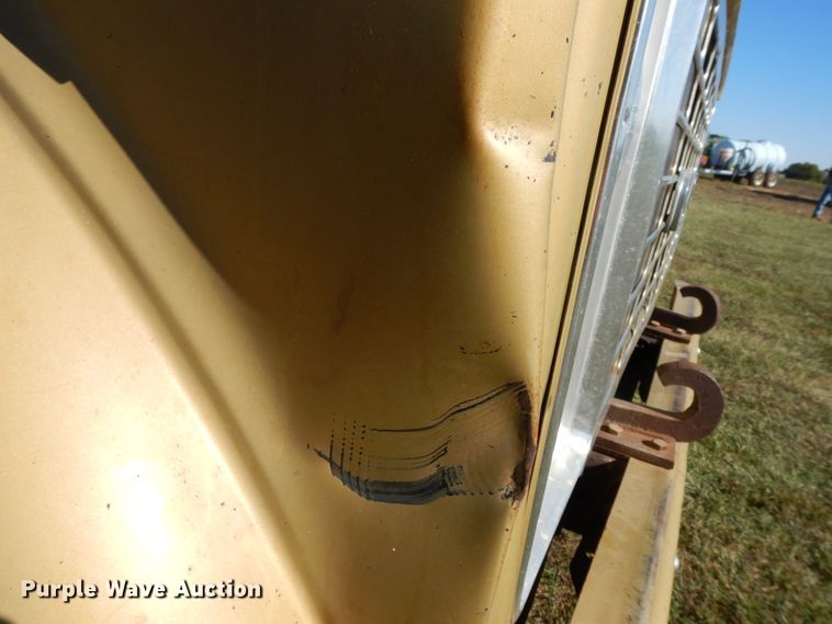 image for item DH0148 1972 GMC 5500  grain truck