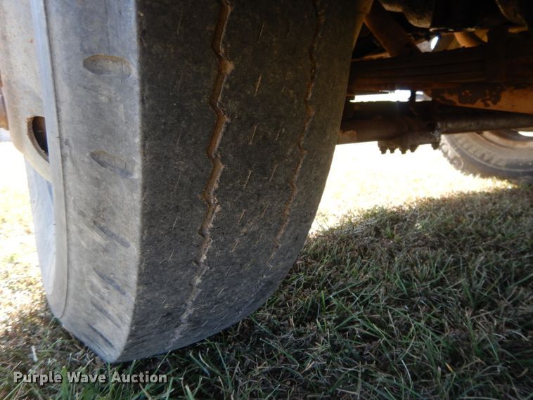 image for item DH0148 1972 GMC 5500  grain truck