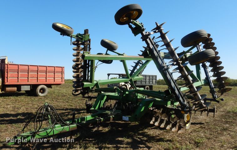image for item DH0149 John Deere 635 tandem off-set disk