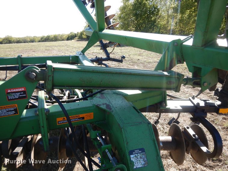 image for item DH0149 John Deere 635 tandem off-set disk