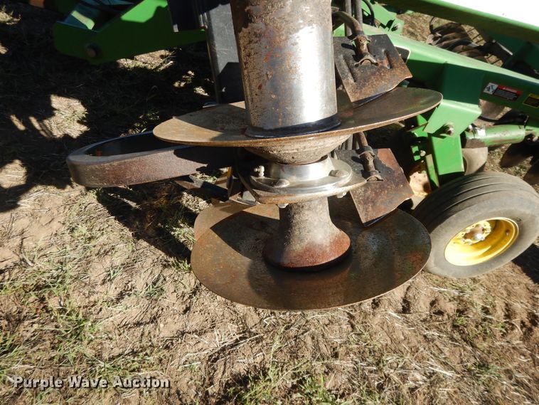 image for item DH0149 John Deere 635 tandem off-set disk