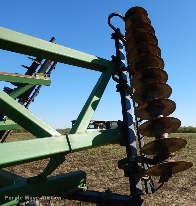 image for item DH0149 John Deere 635 tandem off-set disk