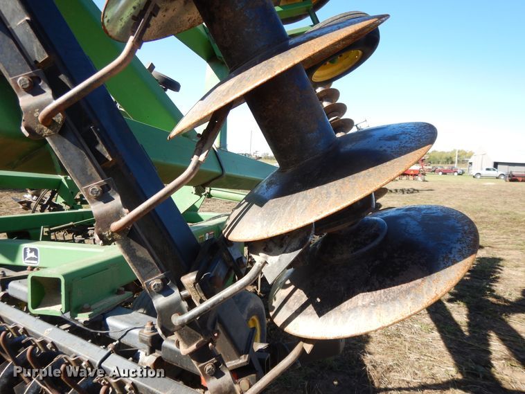 image for item DH0149 John Deere 635 tandem off-set disk