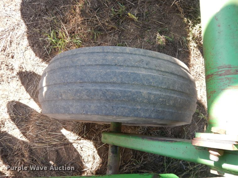 image for item DH0149 John Deere 635 tandem off-set disk