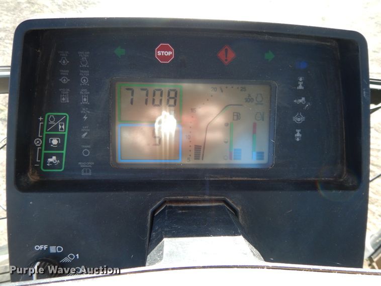 image for item DH0150 1998 John Deere 7810  tractor