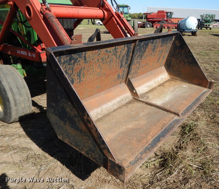 image for item DH0150 1998 John Deere 7810  tractor