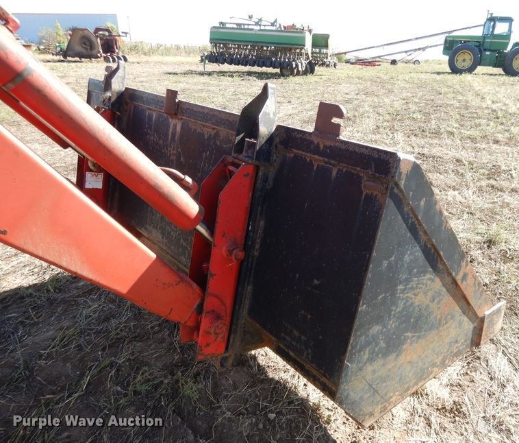 image for item DH0150 1998 John Deere 7810  tractor