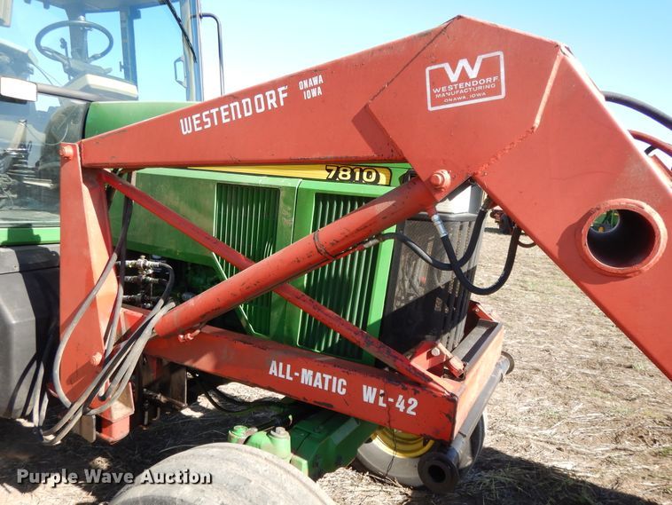 image for item DH0150 1998 John Deere 7810  tractor