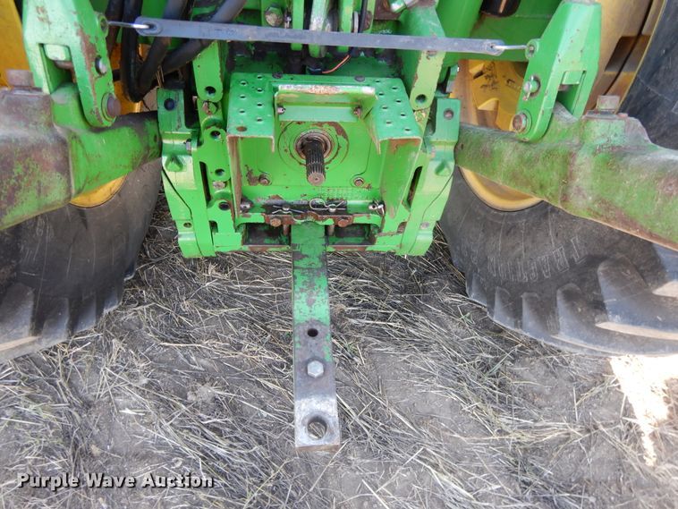 image for item DH0150 1998 John Deere 7810  tractor