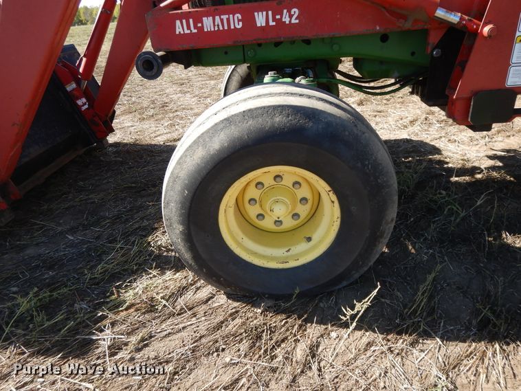 image for item DH0150 1998 John Deere 7810  tractor