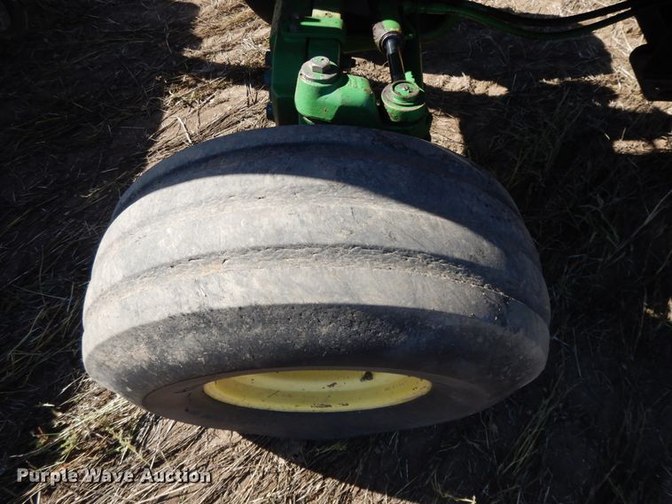 image for item DH0150 1998 John Deere 7810  tractor