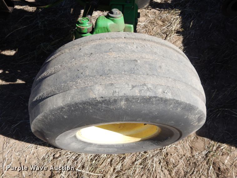 image for item DH0150 1998 John Deere 7810  tractor