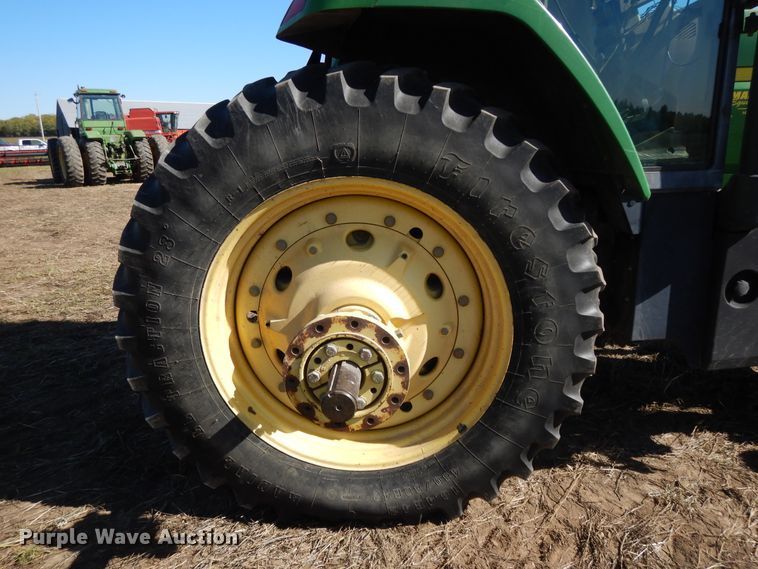 image for item DH0150 1998 John Deere 7810  tractor