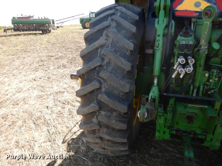 image for item DH0150 1998 John Deere 7810  tractor