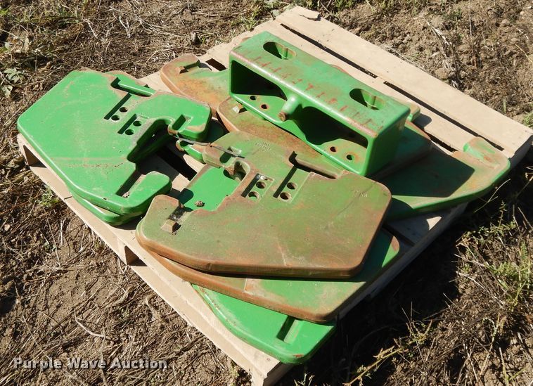 image for item DH0150 1998 John Deere 7810  tractor