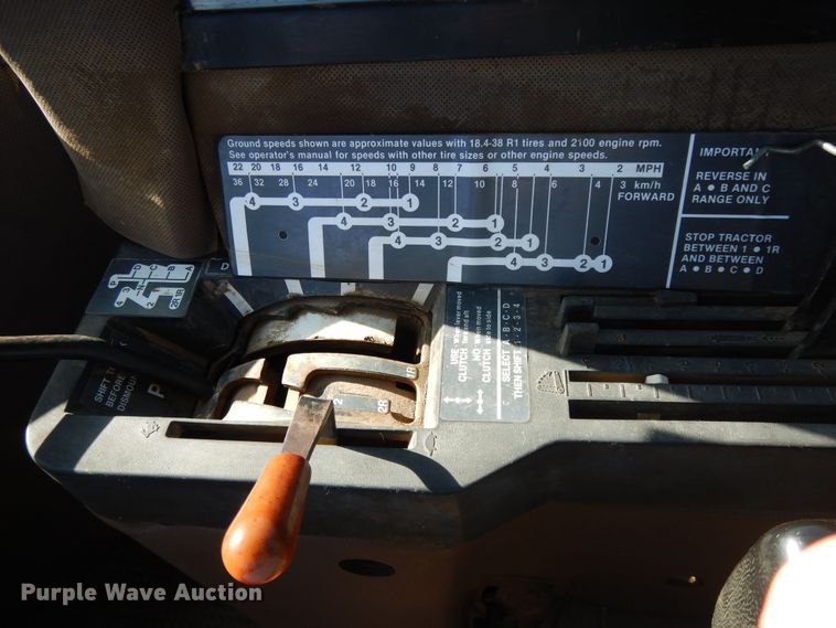 image for item DH0151 1982 John Deere 8650  4WD tractor