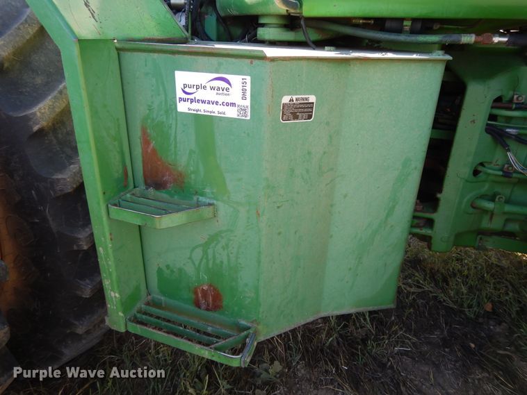 image for item DH0151 1982 John Deere 8650  4WD tractor