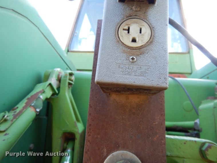 image for item DH0151 1982 John Deere 8650  4WD tractor