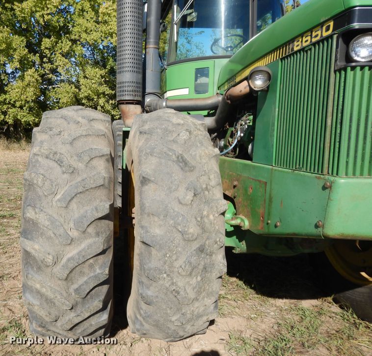 image for item DH0151 1982 John Deere 8650  4WD tractor