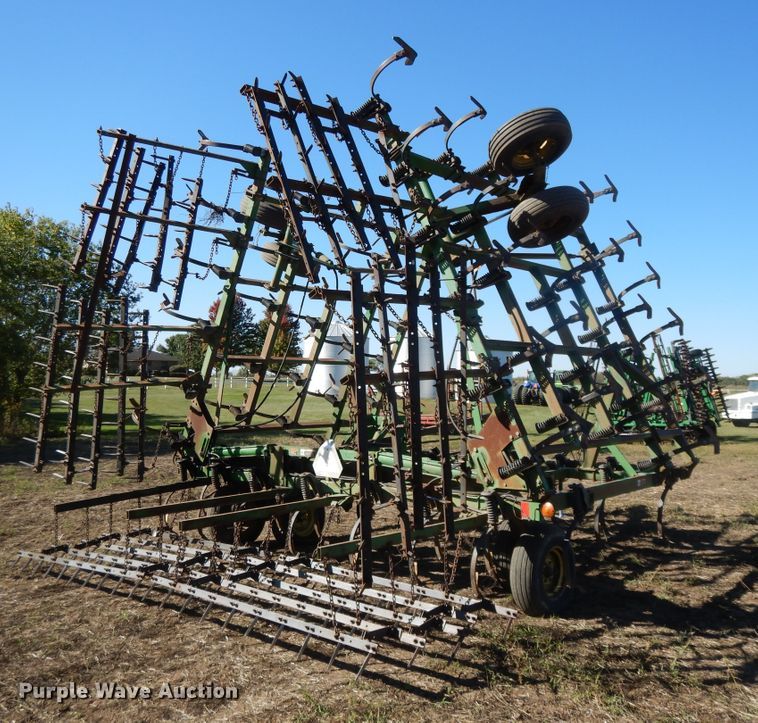 image for item DH0152 John Deere 980 sweep plow