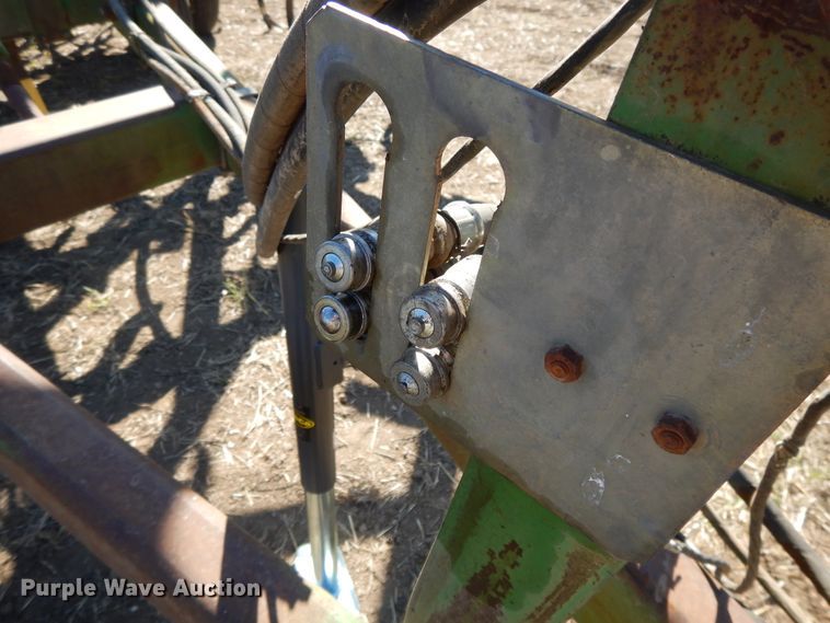 image for item DH0152 John Deere 980 sweep plow