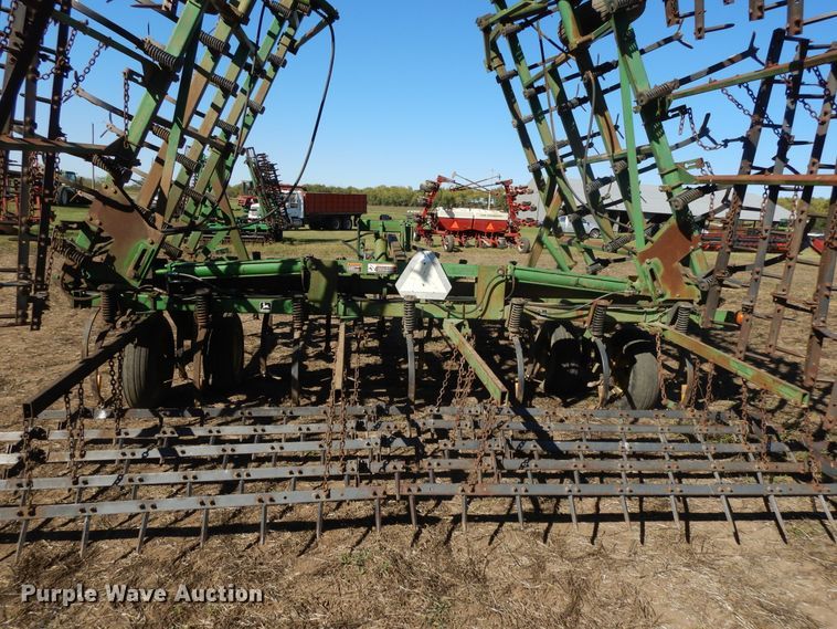 image for item DH0152 John Deere 980 sweep plow