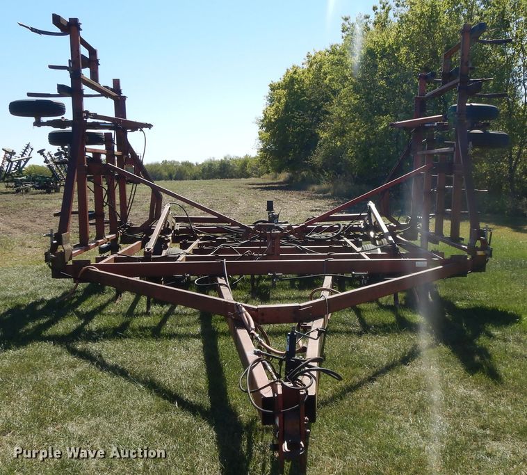 image for item DH0153 International 4700 chisel