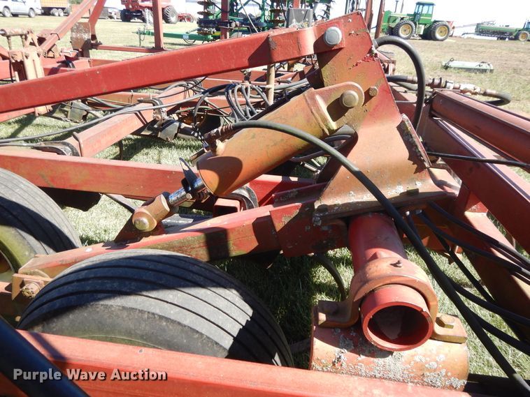 image for item DH0153 International 4700 chisel