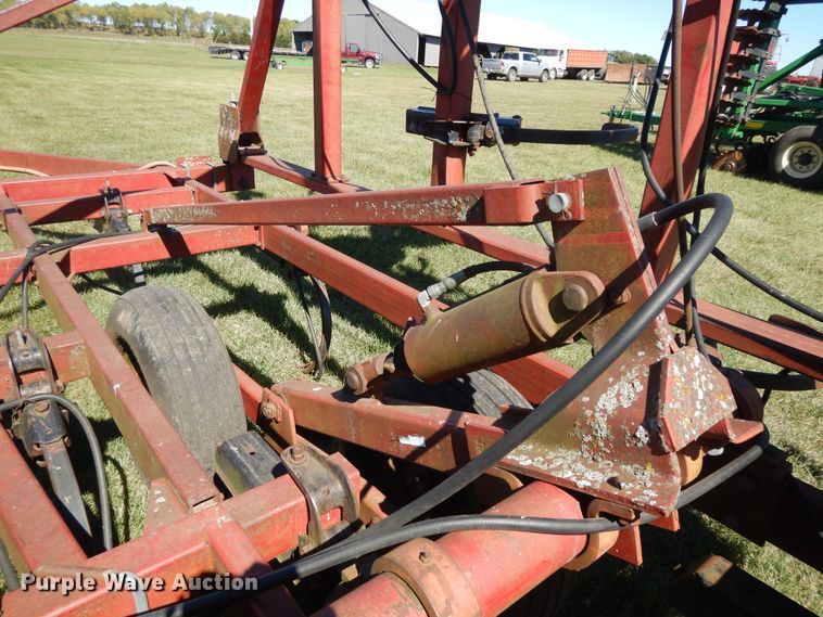 image for item DH0153 International 4700 chisel