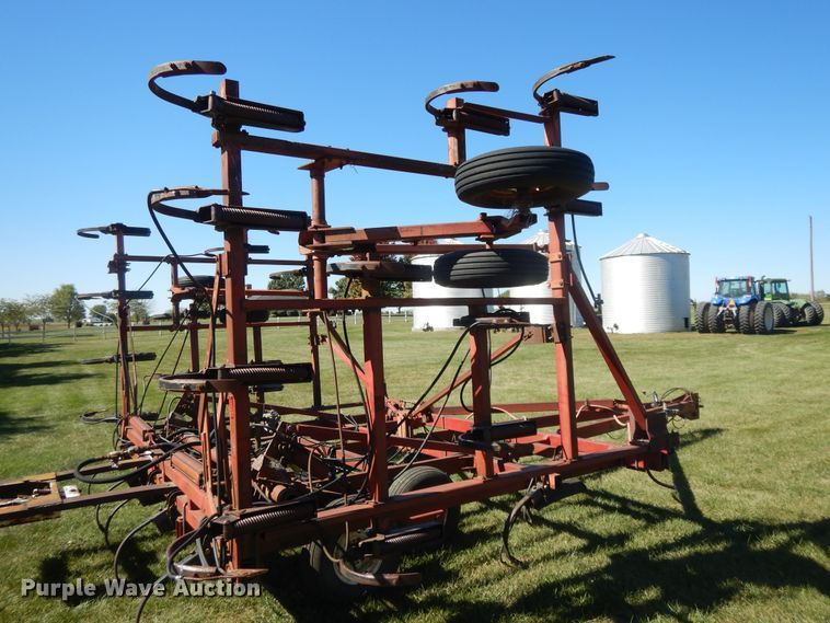 image for item DH0153 International 4700 chisel