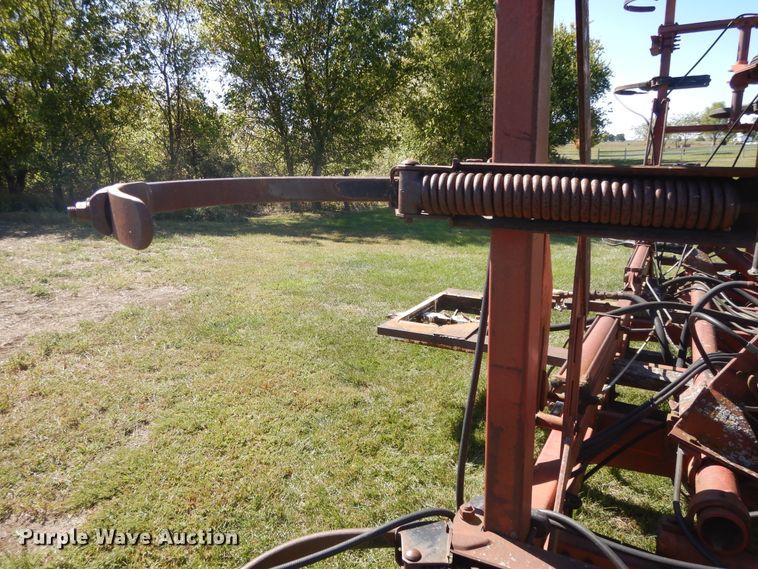 image for item DH0153 International 4700 chisel