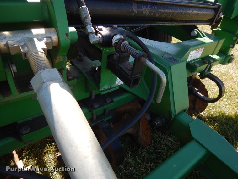 image for item DH0154 2005 Great Plains 3000TT vertical tillage