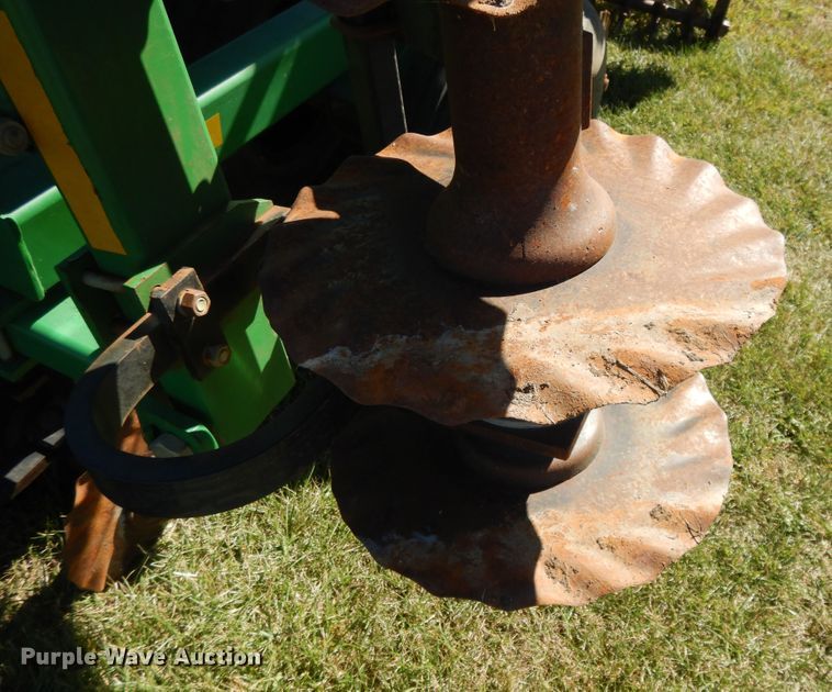 image for item DH0154 2005 Great Plains 3000TT vertical tillage