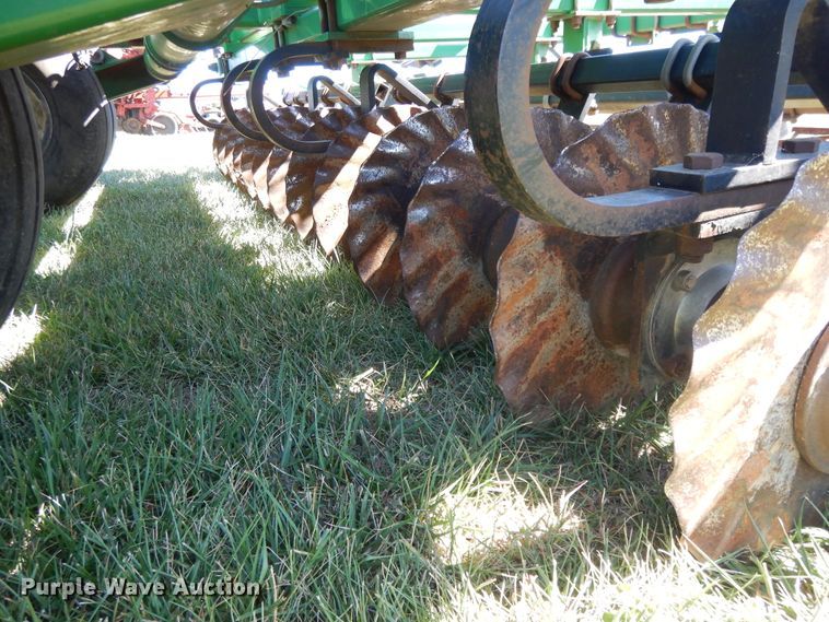 image for item DH0154 2005 Great Plains 3000TT vertical tillage