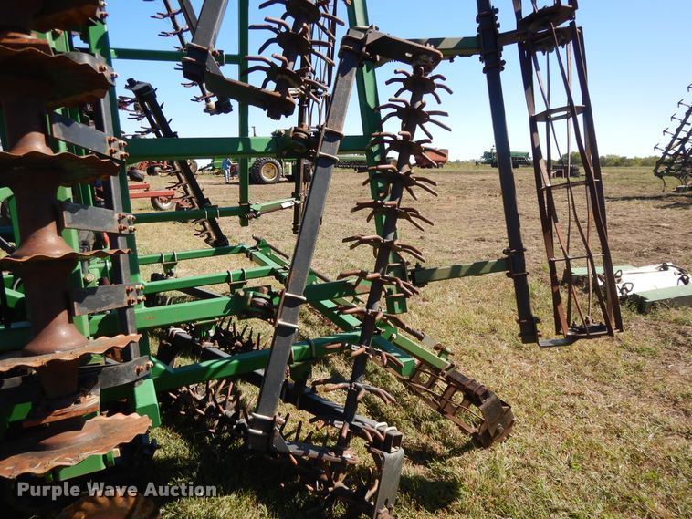 image for item DH0154 2005 Great Plains 3000TT vertical tillage
