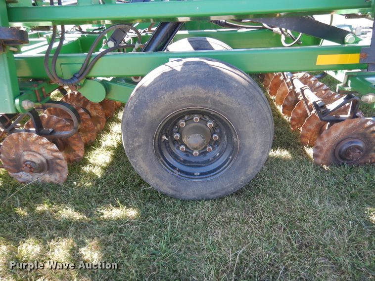 image for item DH0154 2005 Great Plains 3000TT vertical tillage