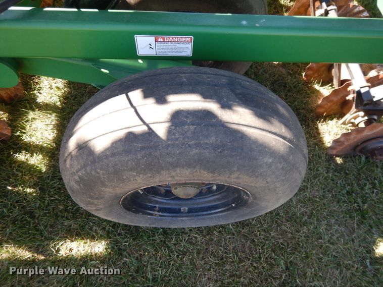 image for item DH0154 2005 Great Plains 3000TT vertical tillage