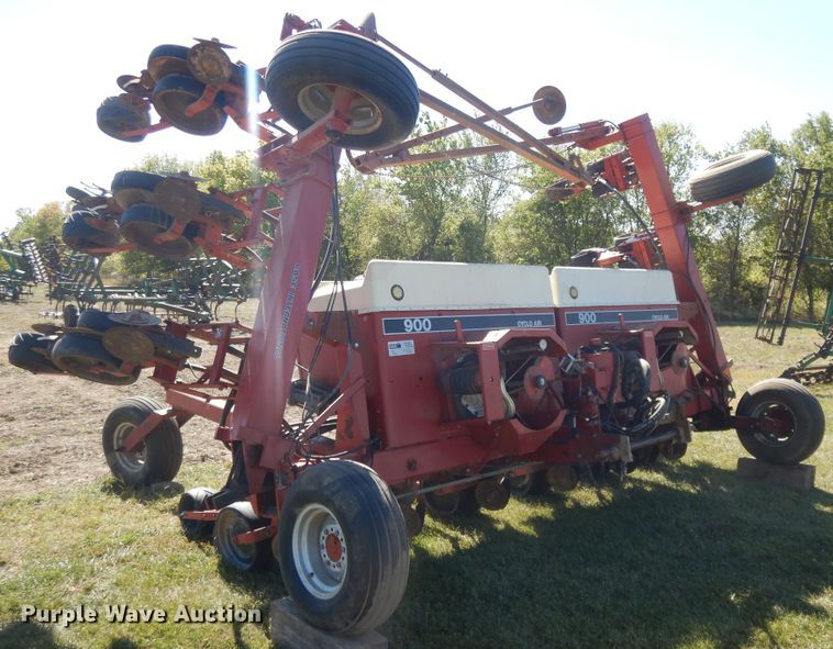 image for item DH0155 1992 Case IH 900 Cyclo Air planter