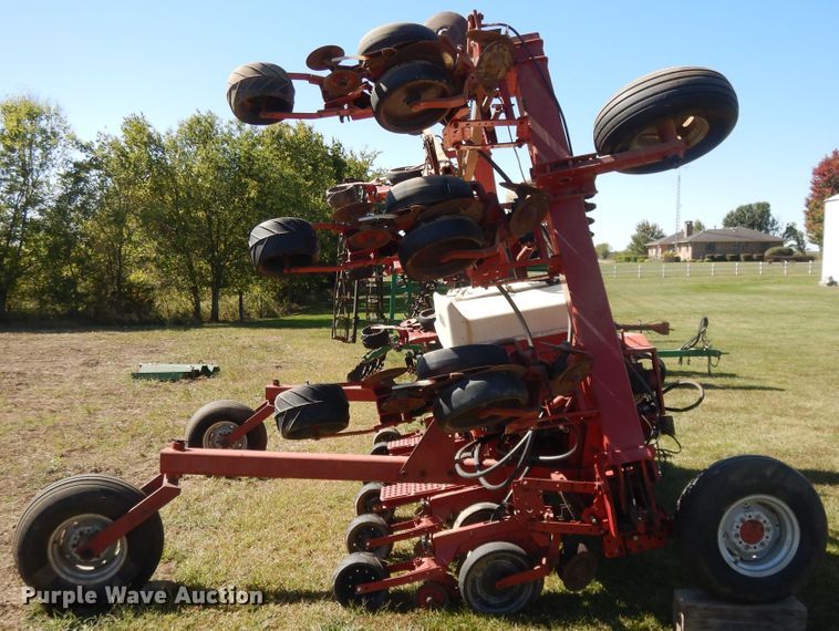 image for item DH0155 1992 Case IH 900 Cyclo Air planter